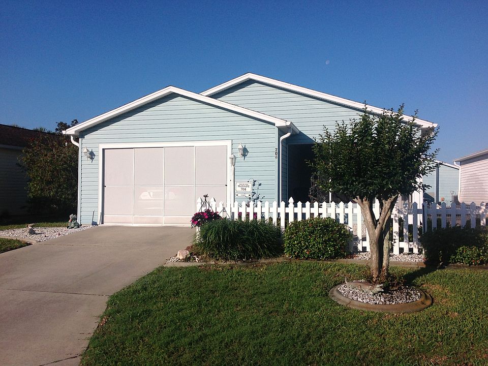 1st image of 704 Villita Ln