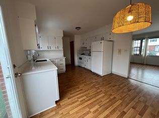 340 Northway Park Rd APT 3, Machesney Park, IL 61115