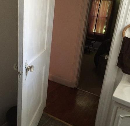 4th image of 60 Lyle Dr