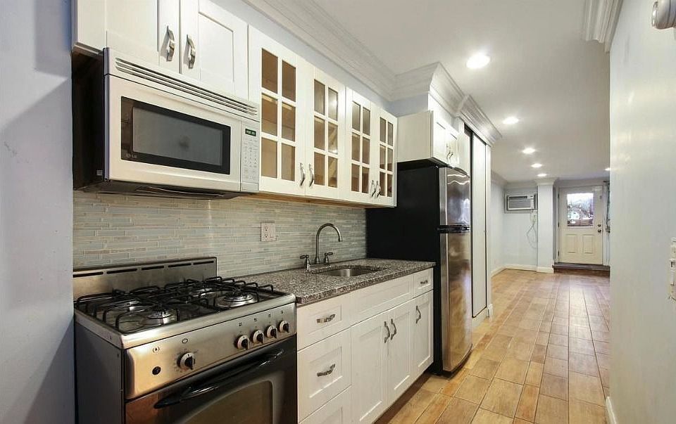 1st image of 1644 8th Ave #1