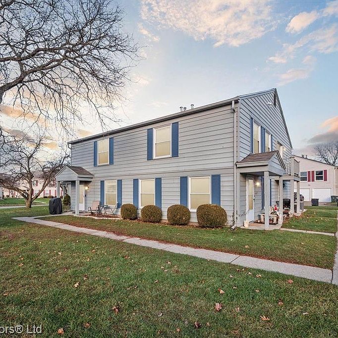 1st image of 2733 Fox Hollow Ct