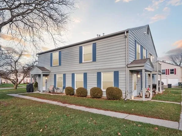 2733 Fox Hollow Ct, Lake Orion, MI 48360