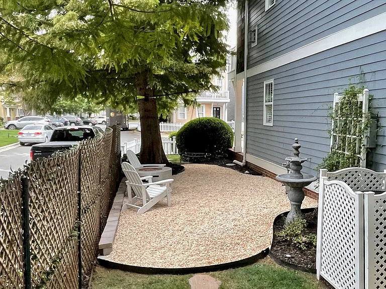 539 Dubois Ct — Photo 18