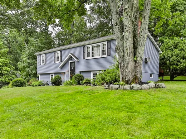 17 Marquand Ln, Newburyport, MA 01950