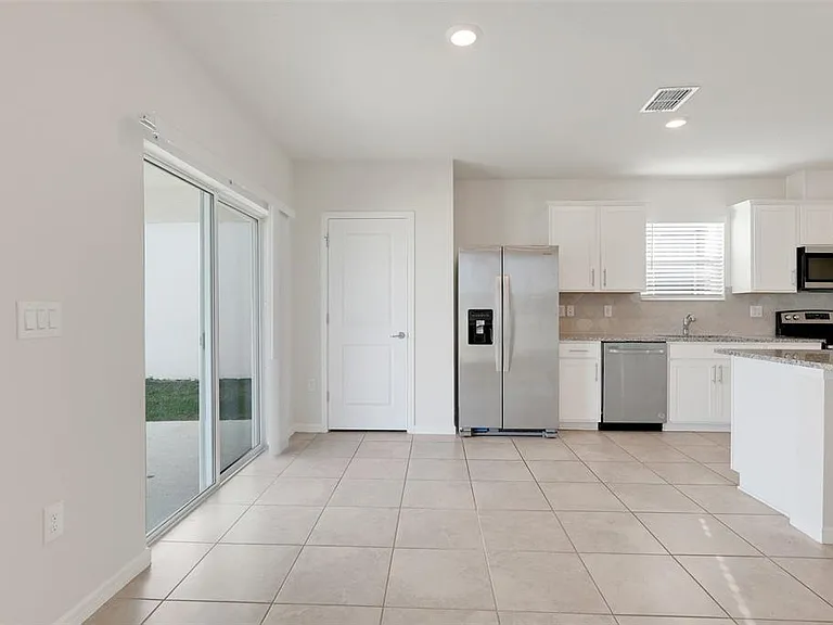 7780 Syracuse Dr — Photo 18