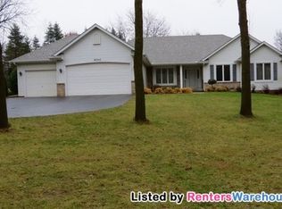 9350 Abigail Ct, Inver Grove Heights, MN 55077