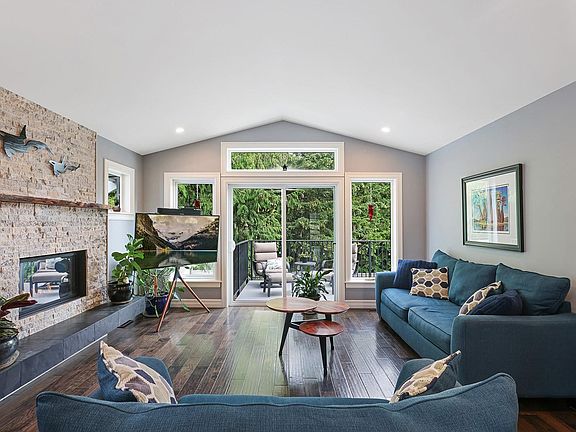 5th image of 1174 Crown Isle Blvd