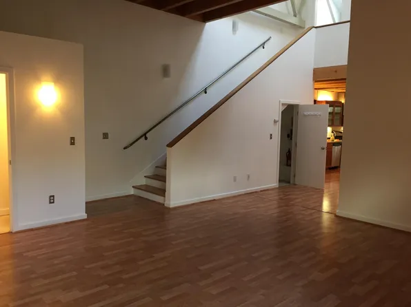 1695 15th St APT 2, Oakland, CA 94607