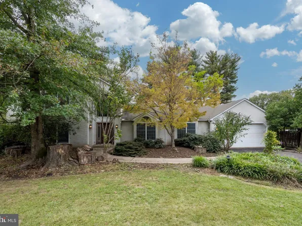 401 Bonnie Ln, Lansdale, PA 19446