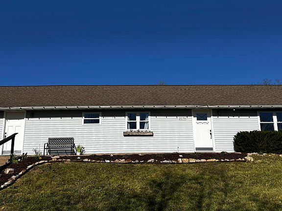 2nd image of 2179 Cantrell Road