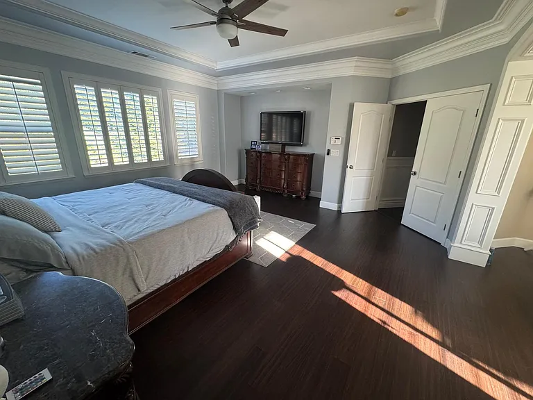 2202 Rosemount Ln — Photo 6