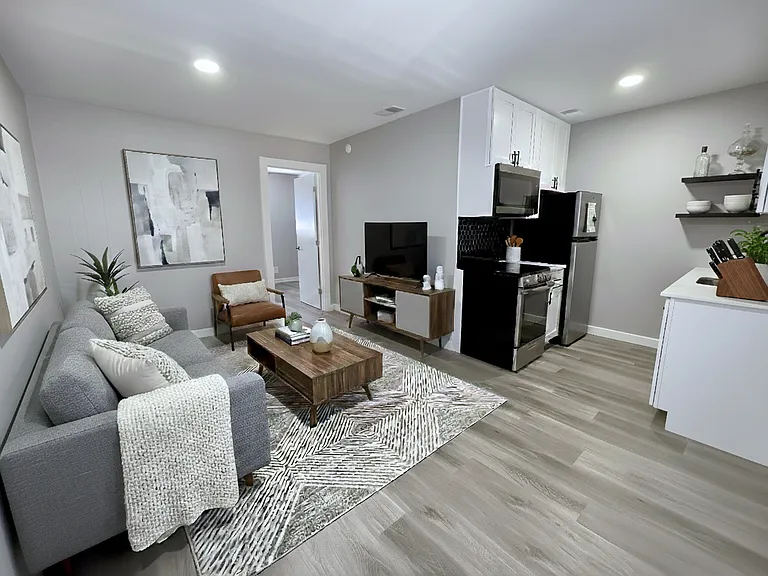 5317 1/2 William Holland Ave #5317-103 — Photo 5