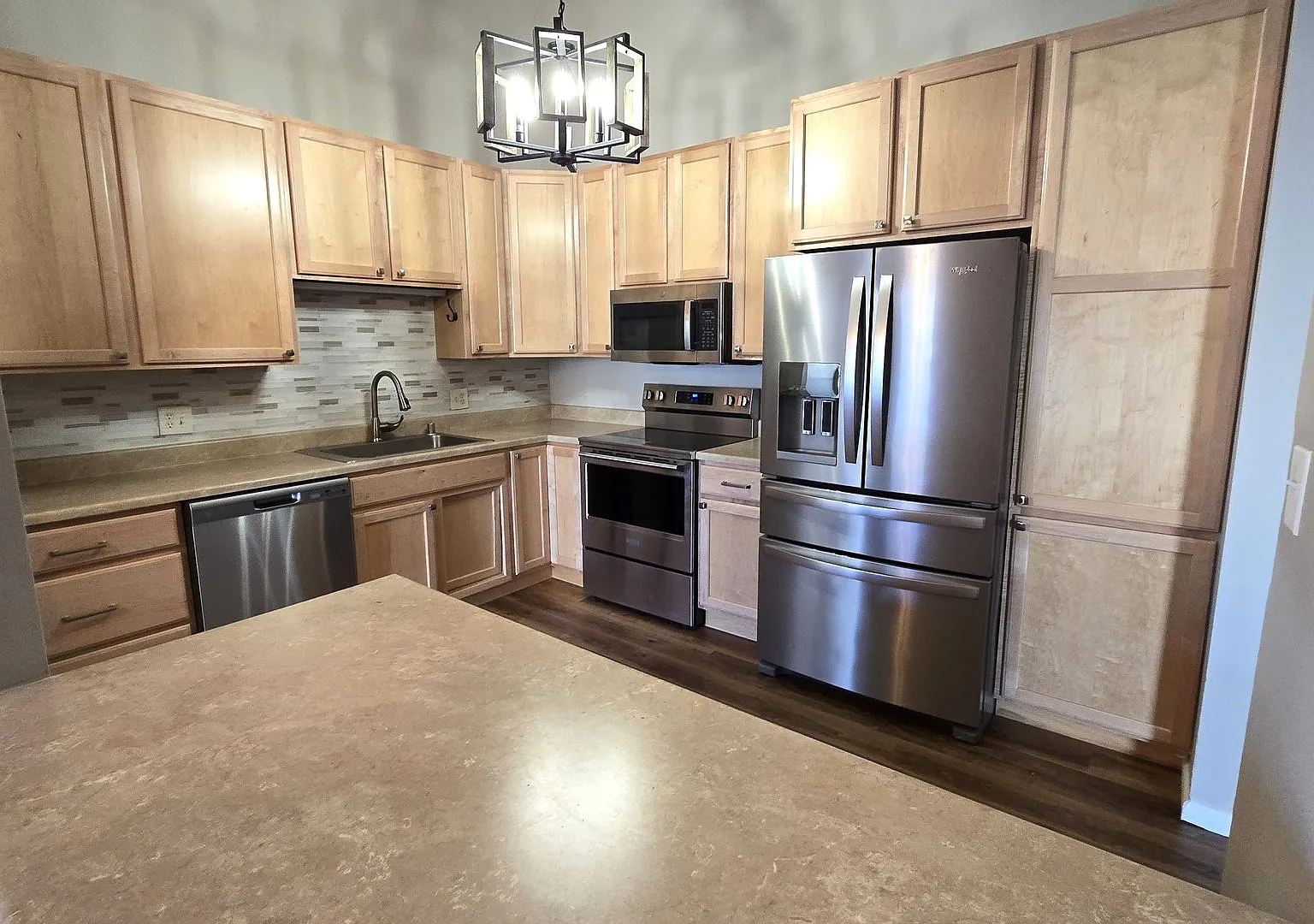 3 Bedroom, 2 Bathroom, Home With A 2 Car Garage For Rent In Indian Hills — Photo 3