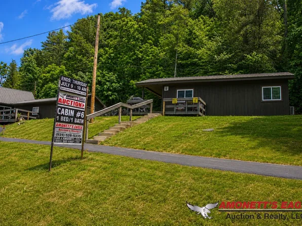 6 Horse Creek Ln, Celina, TN 38551