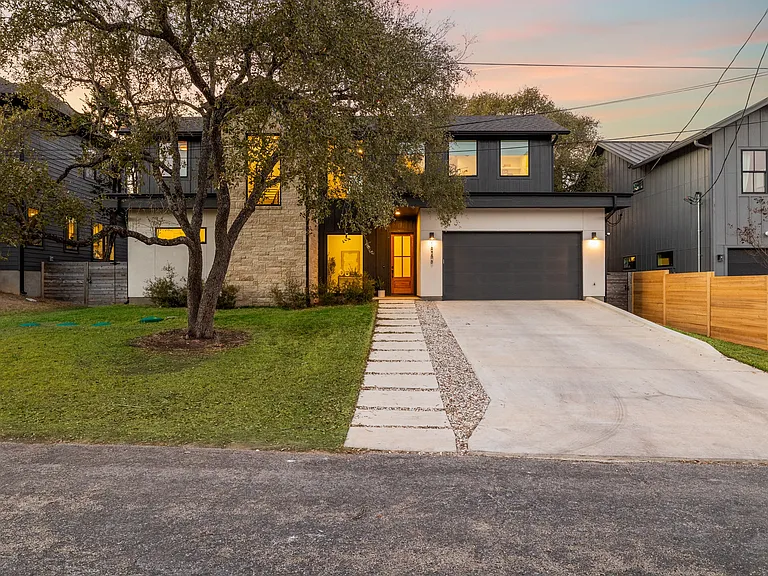 18206 Fair Ln — Photo 2