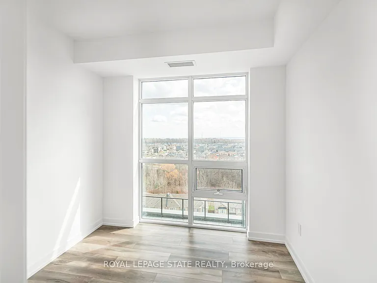 470 Dundas St E #1009 — Photo 31