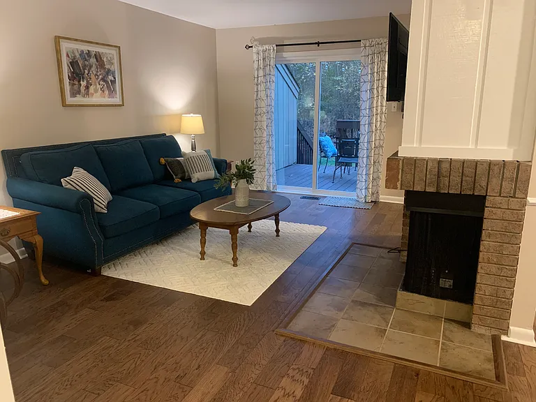 4100 Five Oaks Dr #45 — Photo 10