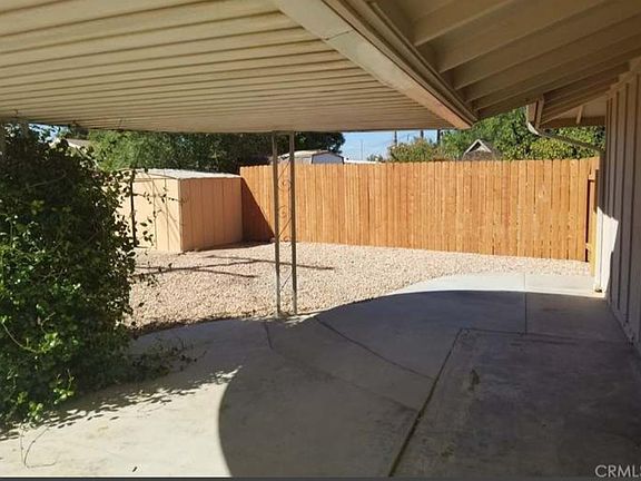 4th image of 29581 Thornhill Dr