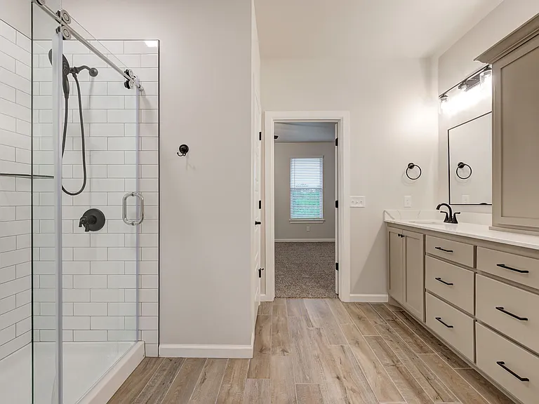 2298 E Sooner Rd — Photo 23