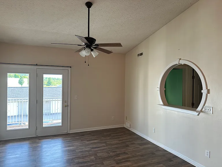 10567 Lynn Ln #10 — Photo 4