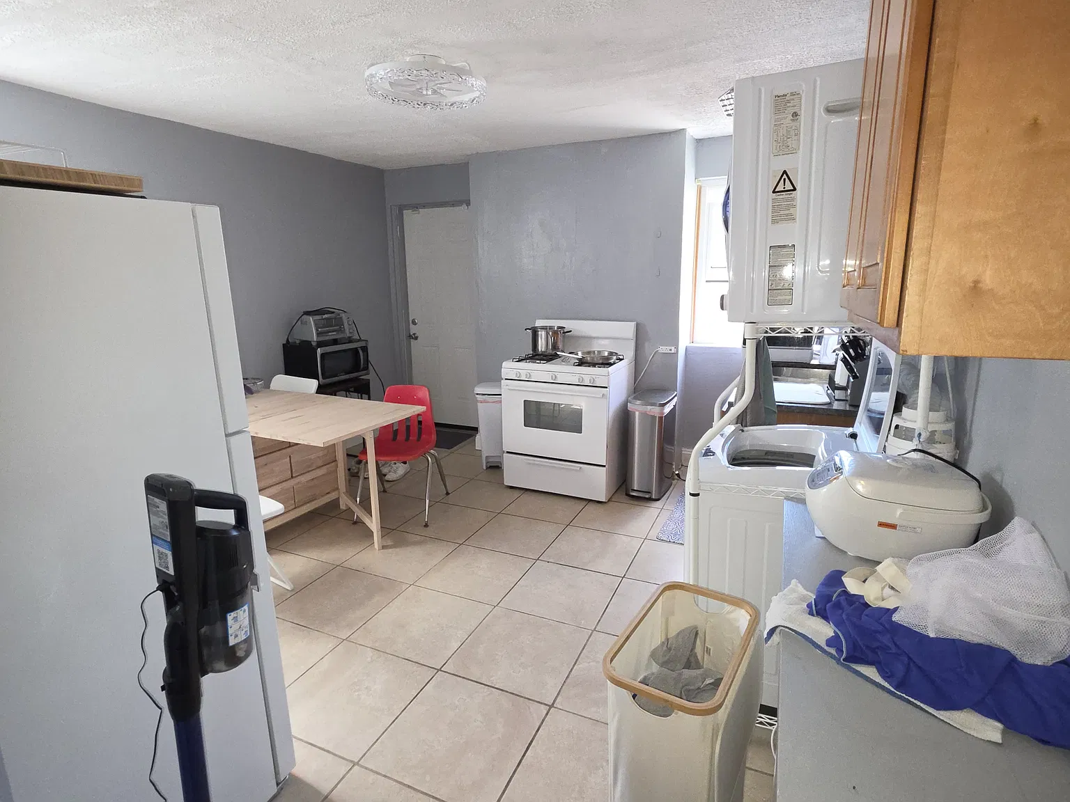 2 bed, 700 sqft, $2,100 — Photo 4