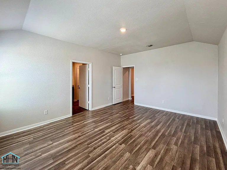 10950 Chippewa Trce — Photo 24