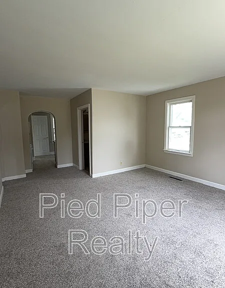 1265 S Galena Ave — Photo 8