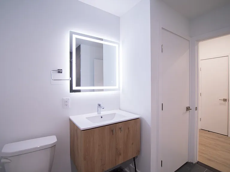 1325 N Lee St #401 — Photo 16