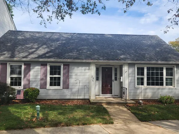 23 Rossmoor Dr #C, Monroe Township, NJ 08831