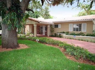 7655 SW 52nd Ct, Miami, FL 33143