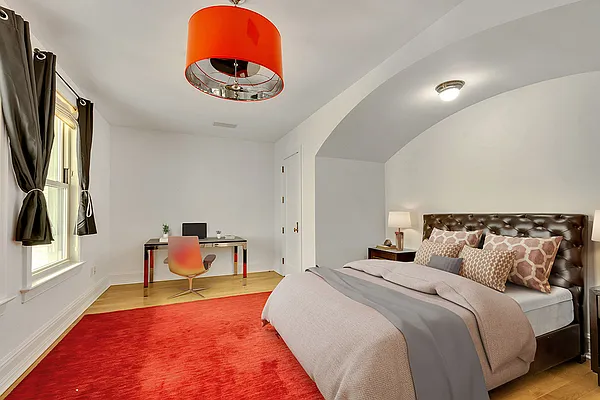 Rented by Douglas Elliman | media 4