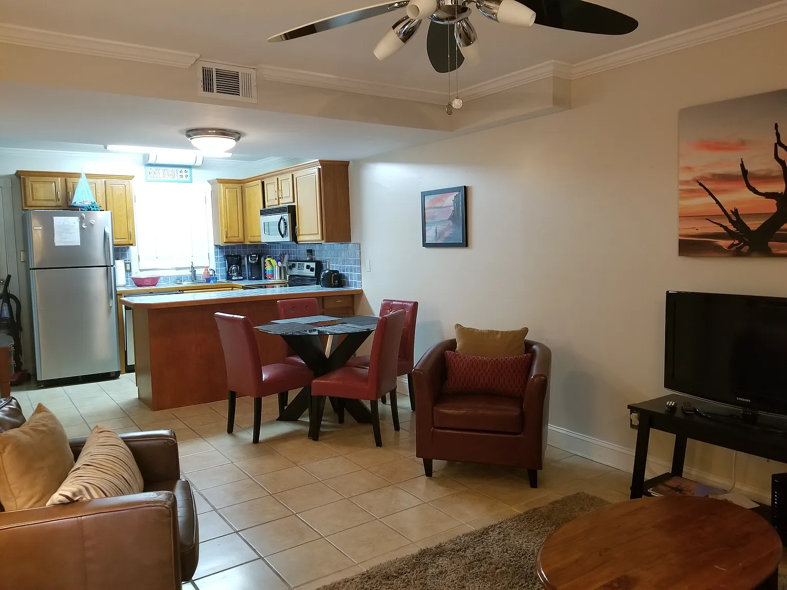 2 bed, 900 sqft, $2,800 — Photo 2