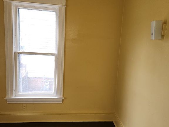 4th image of 11 Renwood St #Dn