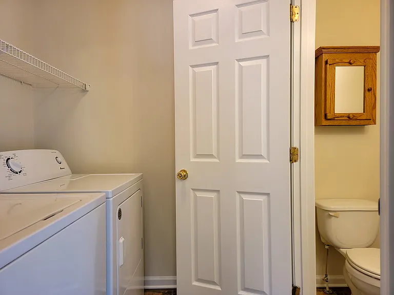 542 Indian Rock Cir — Photo 8