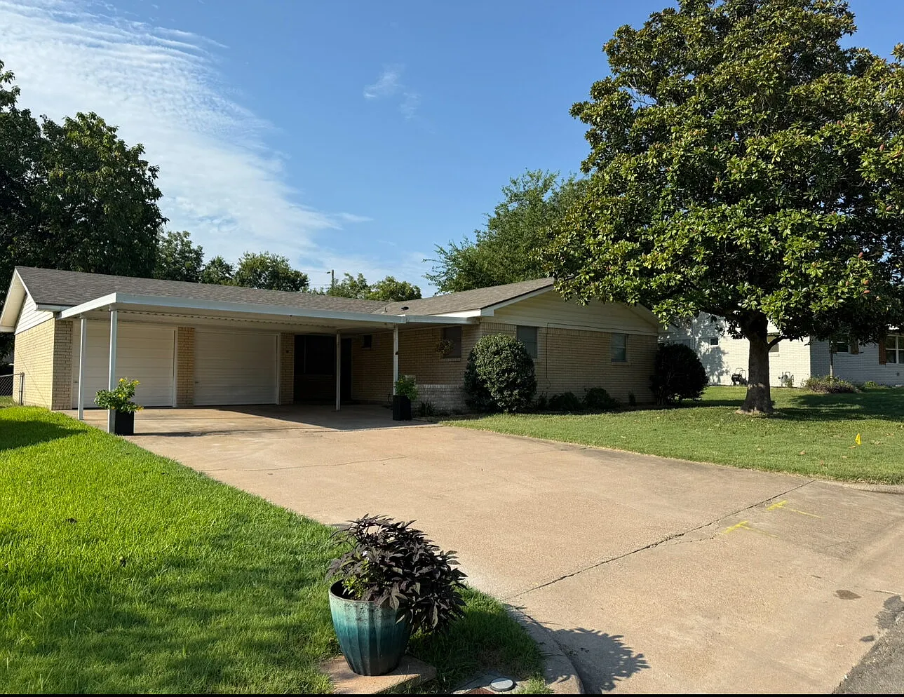3 bed, 2.0 bath, 1415 sqft, $2,050 — Photo 4
