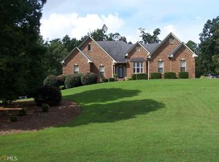 674 Yonah Meadow Dr, Cleveland, GA 30528