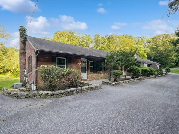 42 Whangtown Road, Carmel, NY 10512