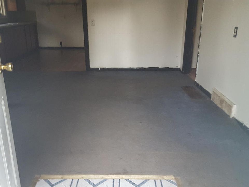 2nd image of 411 Nolan St