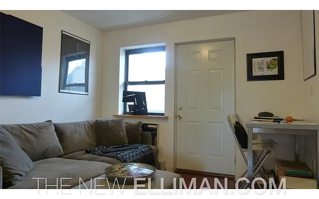 Rented by Douglas Elliman | media 19