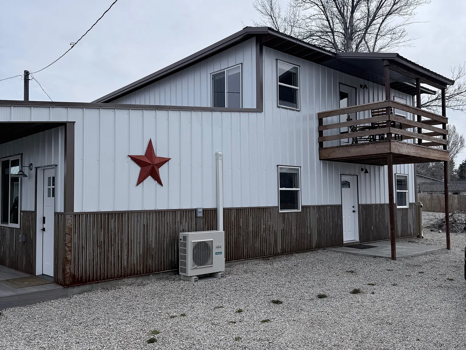 2 bed, 2200 sqft, $2,400 — Photo 3