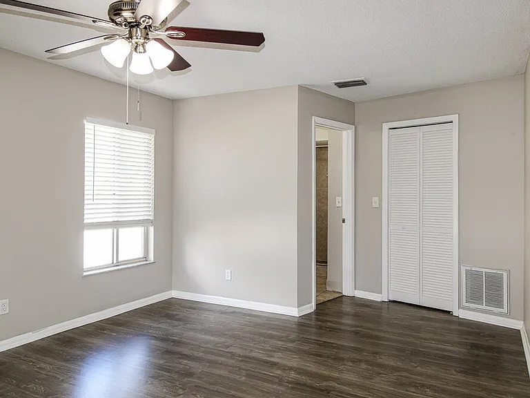 10142 Bannister St — Photo 10