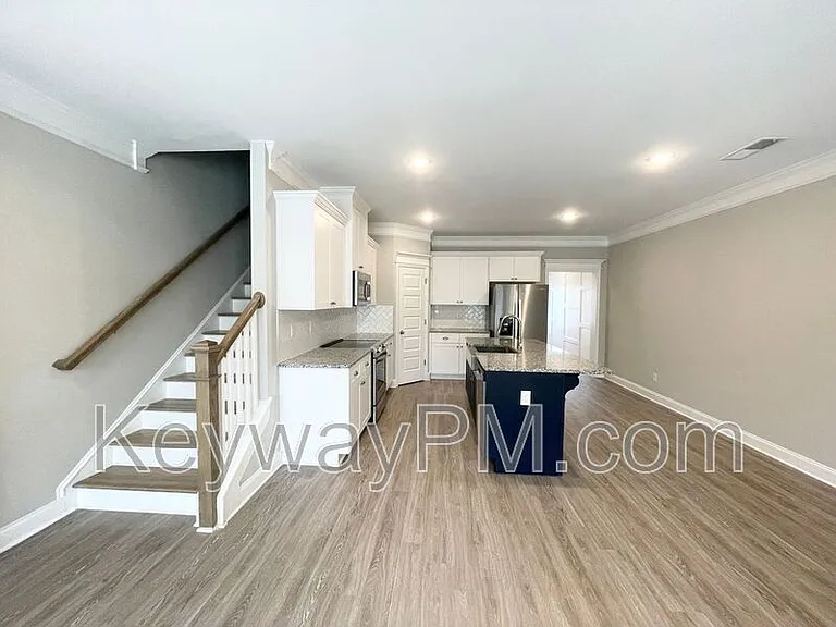301 Sumac Trl — Photo 7