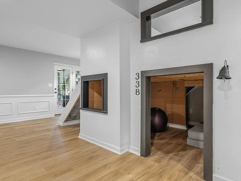 137 Whispering Woods Pl — Photo 26