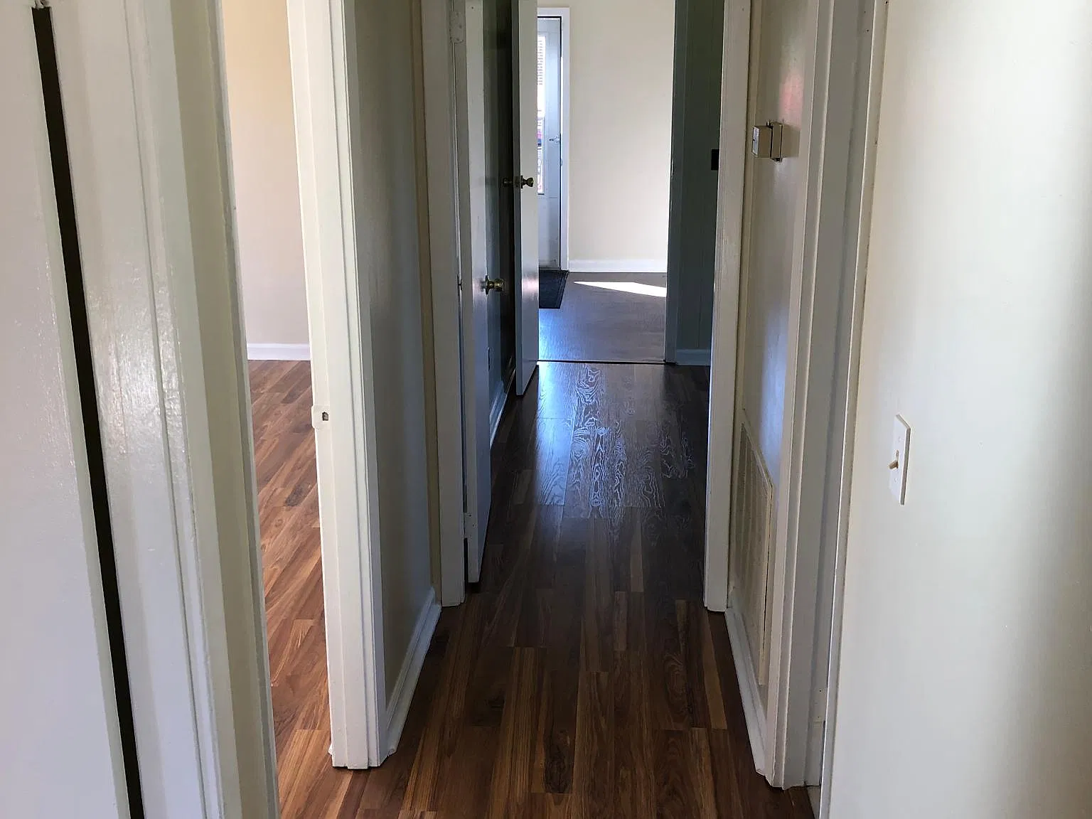 3 bed, 1.5 bath, 1125 sqft, $1,650 — Photo 3