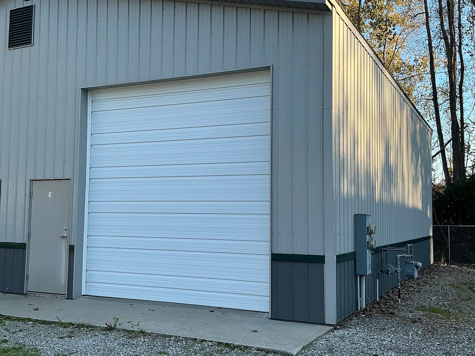 Studio, 800 sqft, $350 — Photo 2