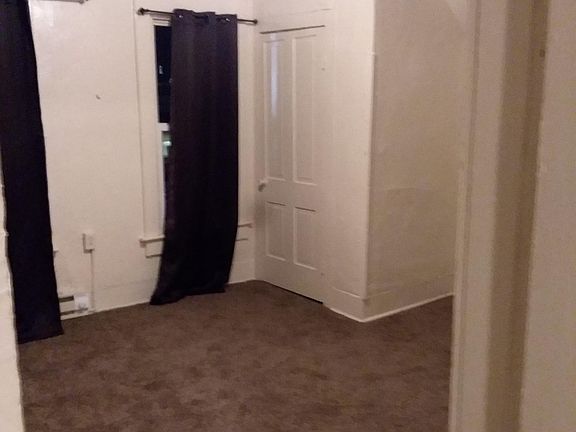 2nd image of 253 E Voris St #B