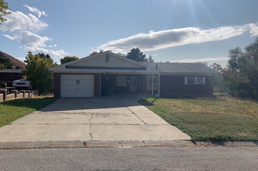 1st image of 3630 E Aurora Cir