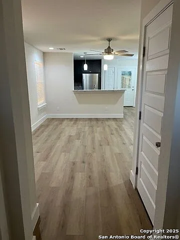 3 bed, 2.5 bath, 1244 sqft, $1,495 — Photo 3