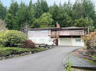 1212 Private Dr, Coquille, OR 97423