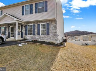 1057 Alexander Dr, Temple, PA 19560